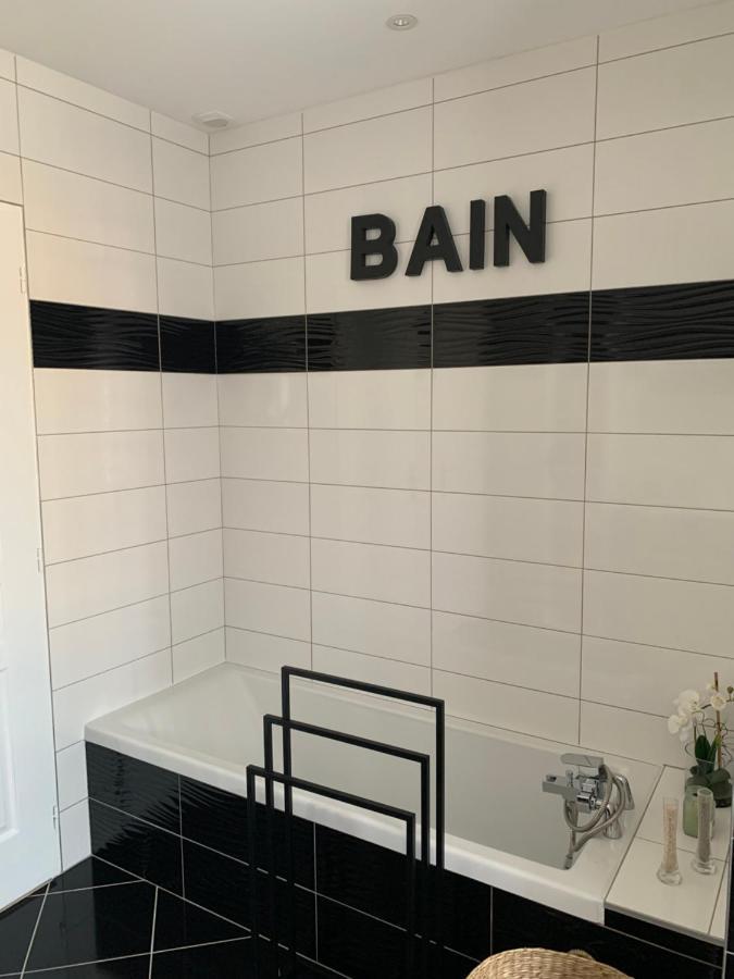 Chambre Independante Avec Piscine Jarnac Eksteriør bilde